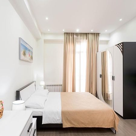 Apartment In The City Center Lll Tbilisi Eksteriør bilde